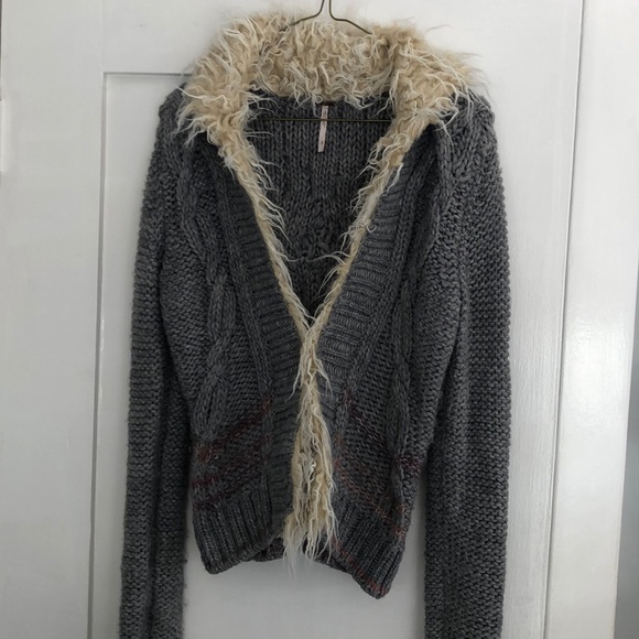 Free People Sweaters - FREE PEOPLE | Fur-lined Sweater! ✨